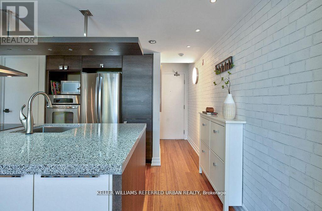 209 - 160 Baldwin Street, Toronto, Ontario  M5T 3K7 - Photo 3 - C12440417