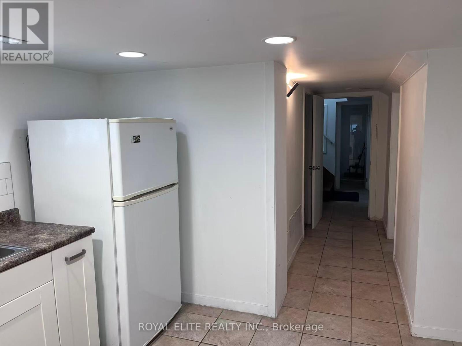 89 Finch Avenue E, Toronto, Ontario  M2N 4R4 - Photo 10 - C12440418