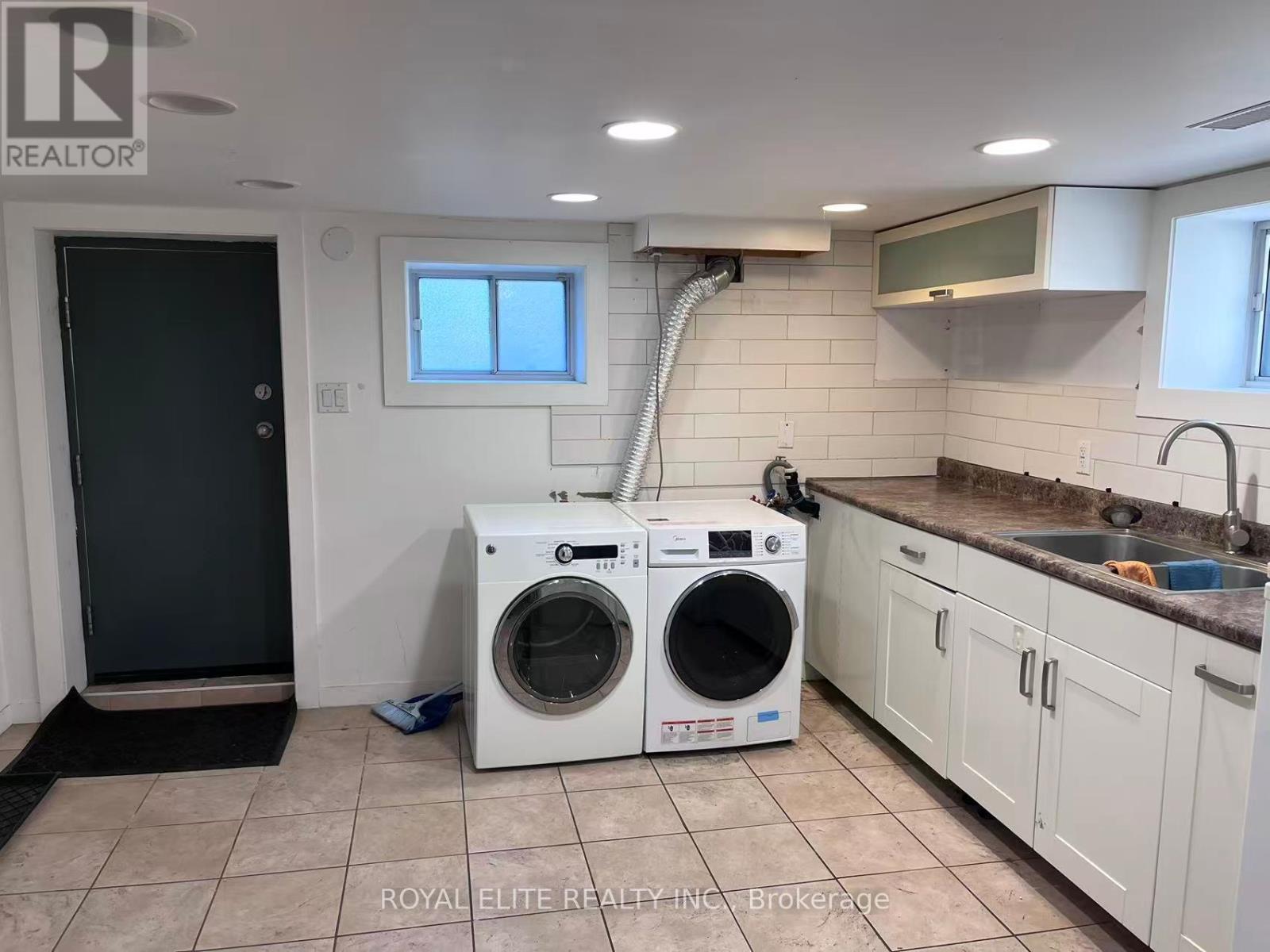 89 Finch Avenue E, Toronto, Ontario  M2N 4R4 - Photo 11 - C12440418