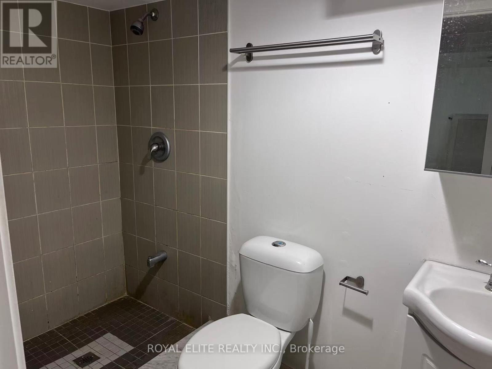 89 Finch Avenue E, Toronto, Ontario  M2N 4R4 - Photo 14 - C12440418