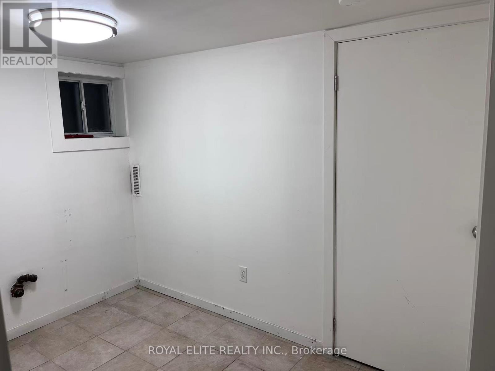 89 Finch Avenue E, Toronto, Ontario  M2N 4R4 - Photo 15 - C12440418