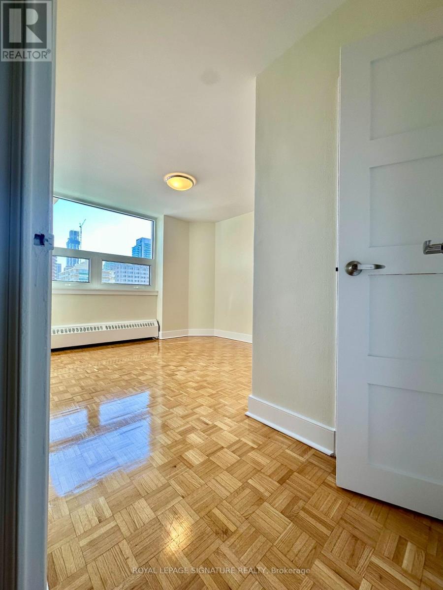 806 - 485 Huron Street, Toronto, Ontario  M5R 2R5 - Photo 12 - C12440466