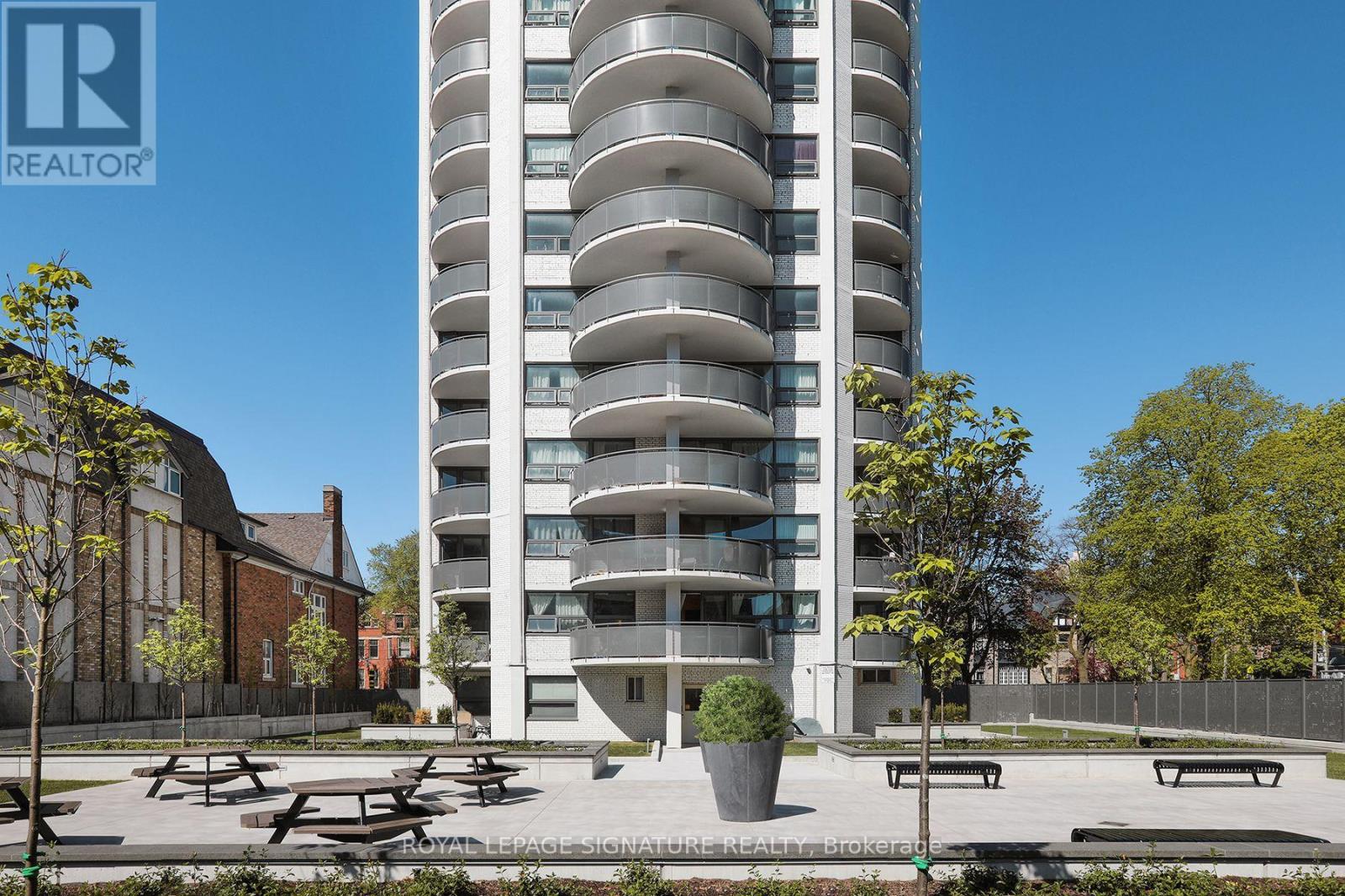 806 - 485 Huron Street, Toronto, Ontario  M5R 2R5 - Photo 14 - C12440466