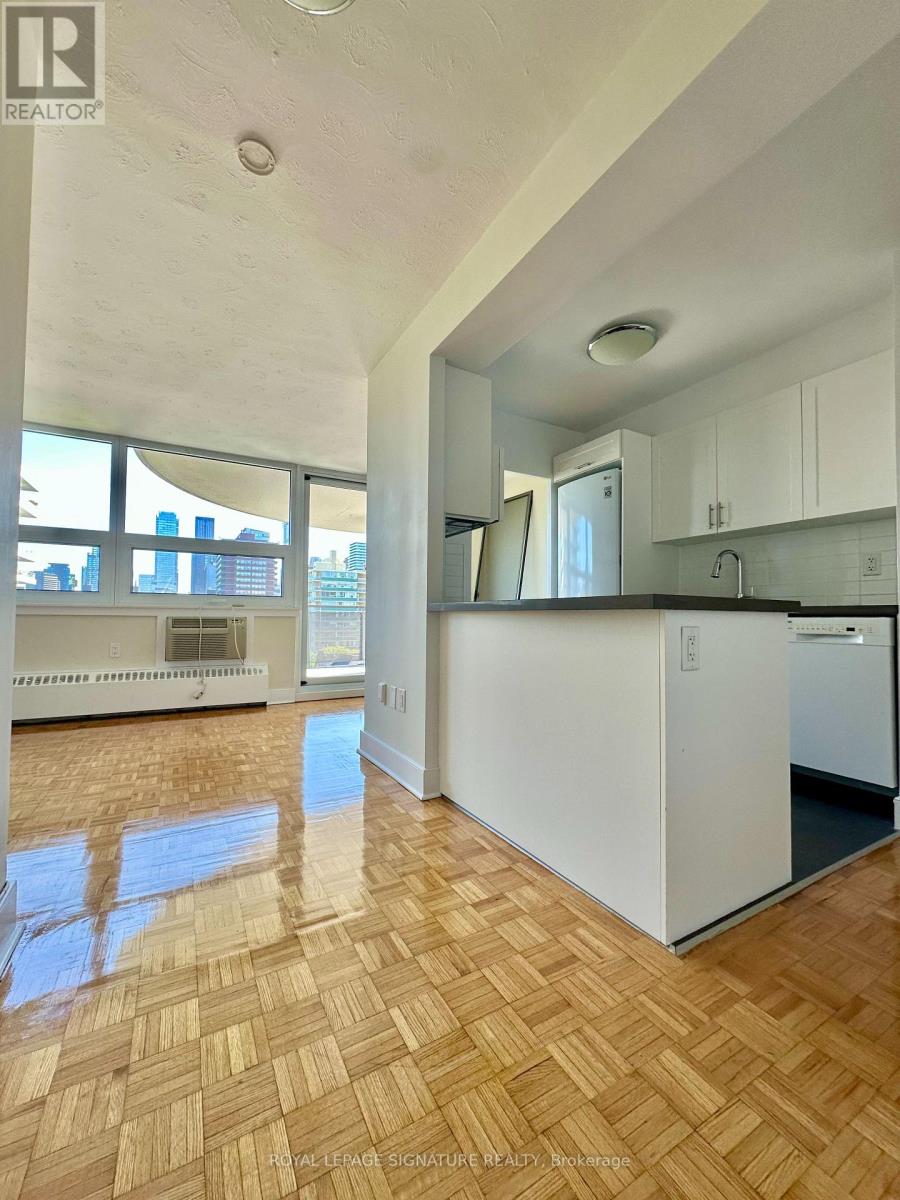 806 - 485 Huron Street, Toronto, Ontario  M5R 2R5 - Photo 5 - C12440466