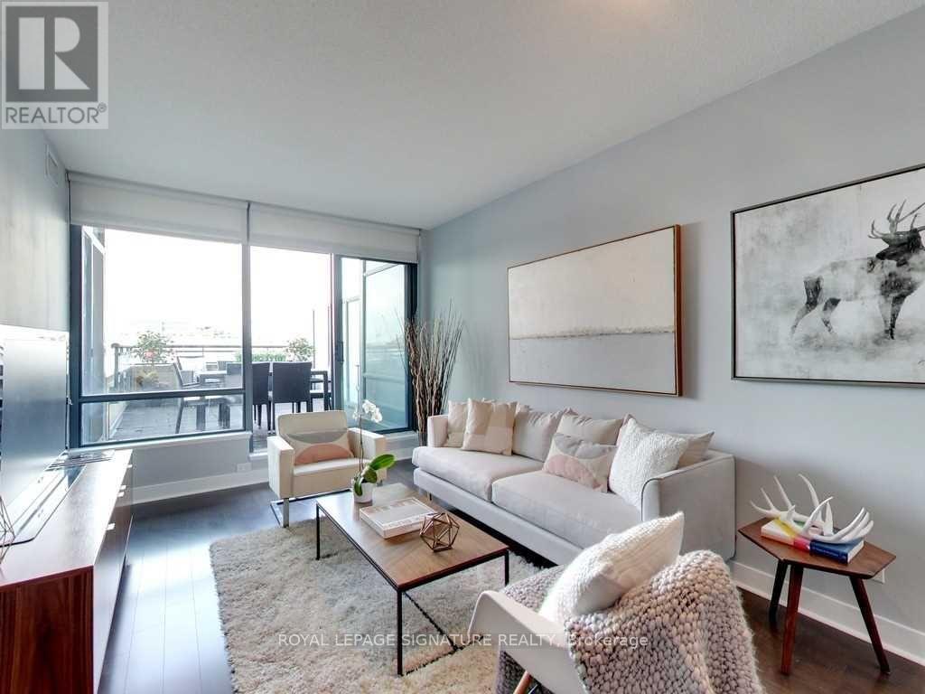 1307 - 438 King Street W, Toronto, Ontario  M5V 3T9 - Photo 1 - C12440519