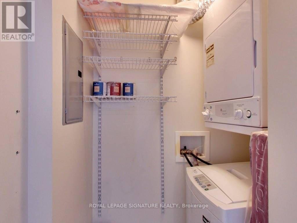 1307 - 438 King Street W, Toronto, Ontario  M5V 3T9 - Photo 14 - C12440519