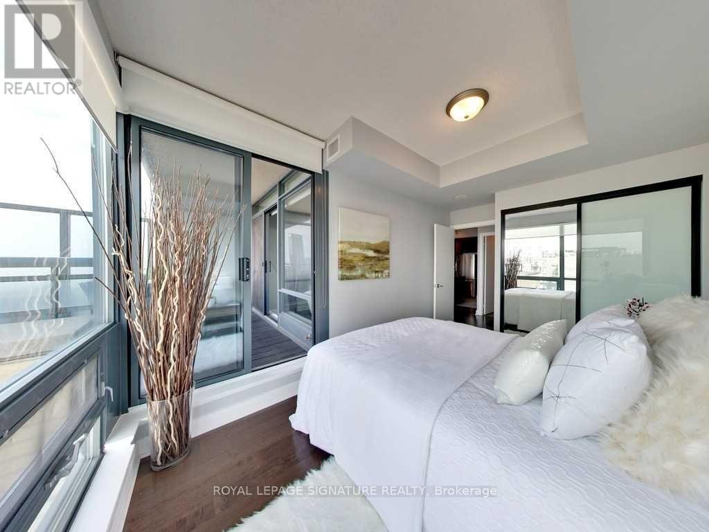 1307 - 438 King Street W, Toronto, Ontario  M5V 3T9 - Photo 8 - C12440519