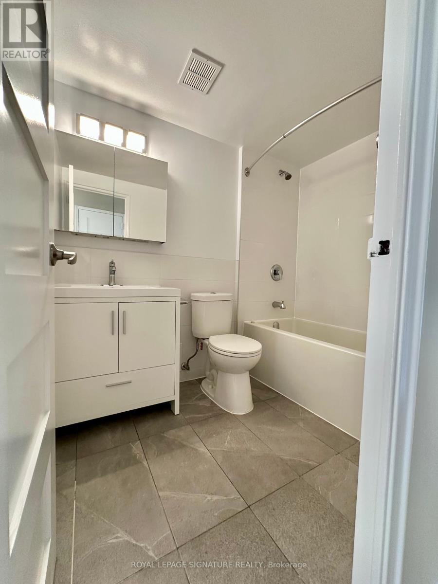 501 - 10 Shallmar Boulevard, Toronto, Ontario  M5N 1J4 - Photo 13 - C12440565
