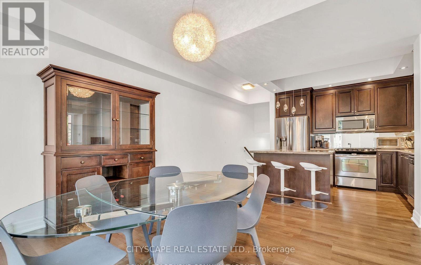 Th 7 - 81 Sloping Sky Mews, Toronto, Ontario  M5V 1P4 - Photo 15 - C12440580