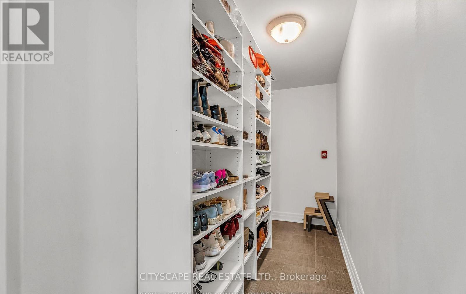 Th 7 - 81 Sloping Sky Mews, Toronto, Ontario  M5V 1P4 - Photo 19 - C12440580