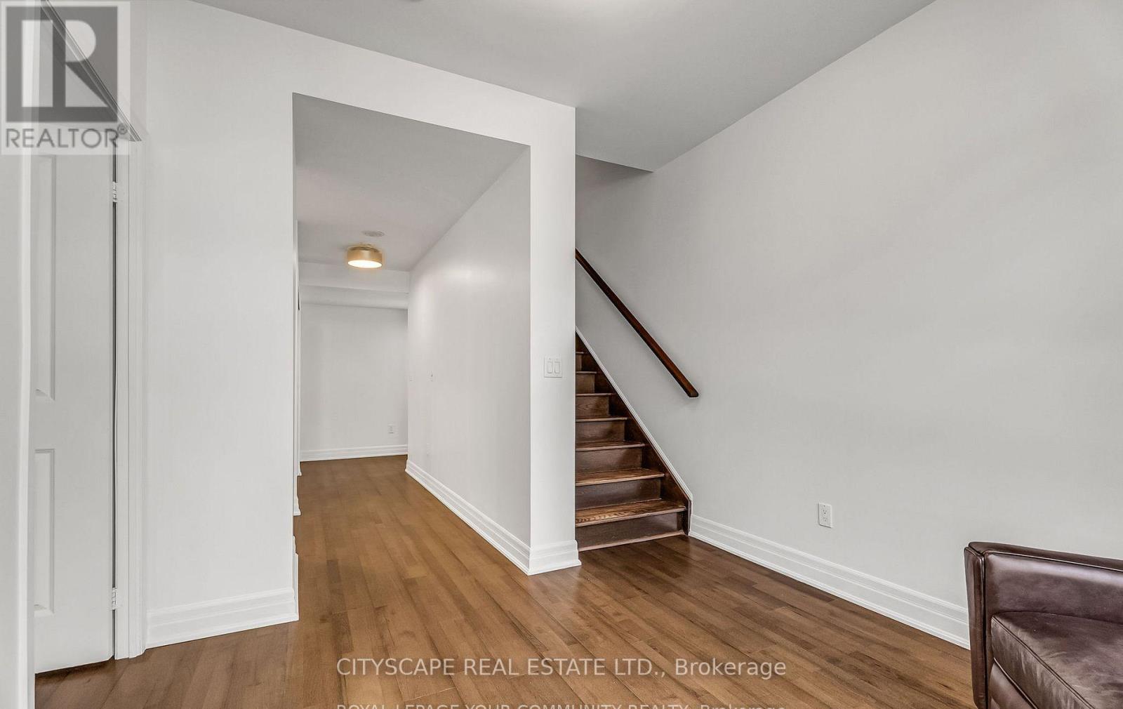 Th 7 - 81 Sloping Sky Mews, Toronto, Ontario  M5V 1P4 - Photo 22 - C12440580
