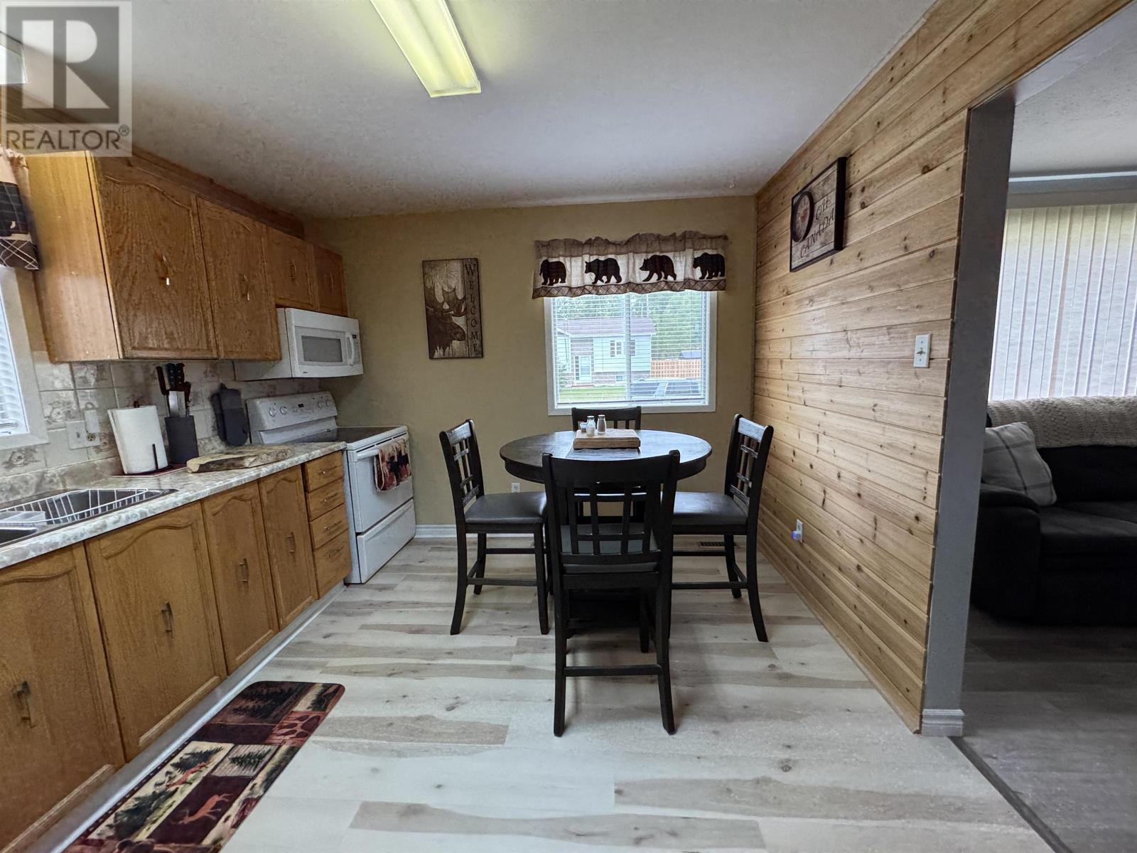 2 Moose Drive, Manitouwadge, Ontario  P0T 2C0 - Photo 7 - TB252794