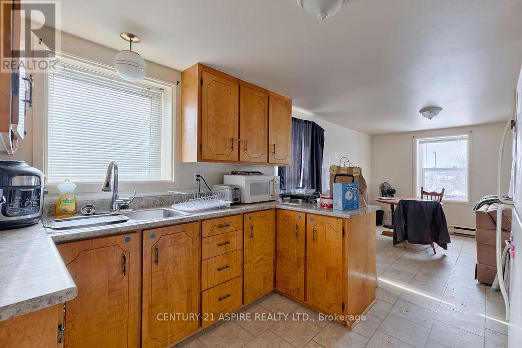 156 Mackay Street, Pembroke, Ontario  K8A 1B9 - Photo 24 - X12440611