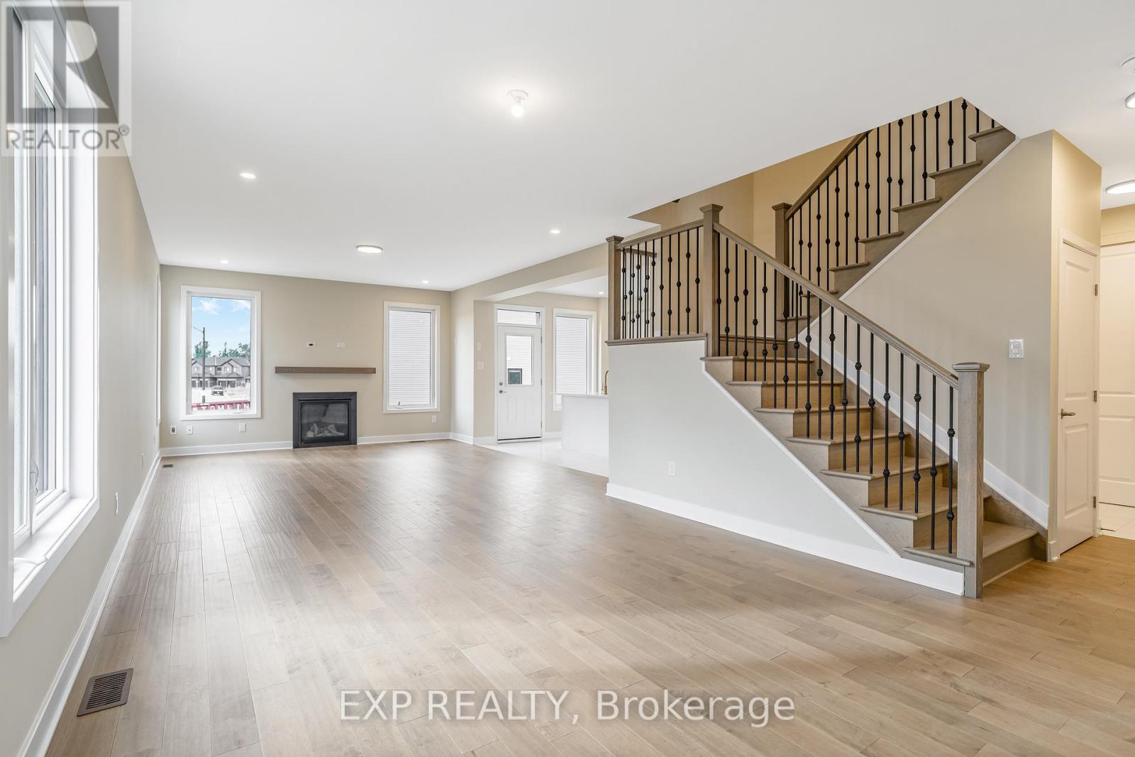 600 Paakanaak Avenue, Ottawa, Ontario  K1X 0J7 - Photo 16 - X12440643