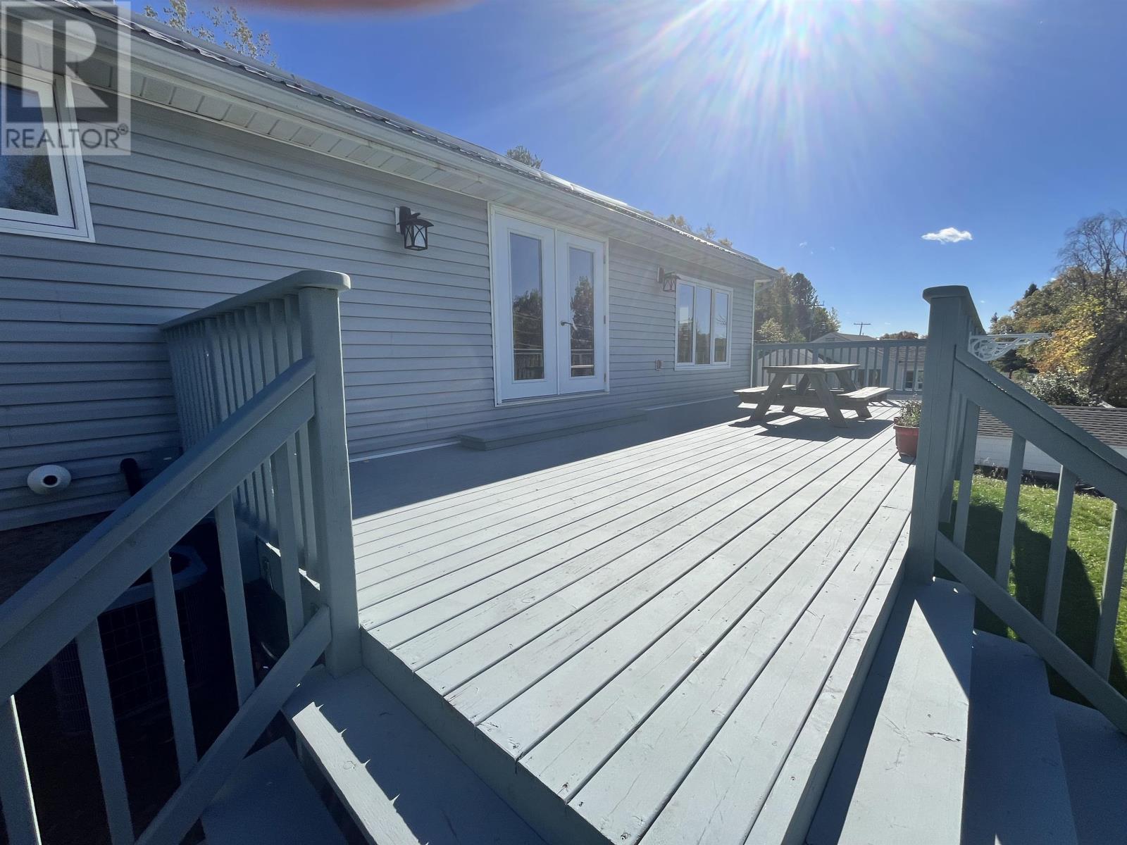 16 Lakeview Avenue, Cochenour, Ontario  P0V 1L0 - Photo 9 - TB253107