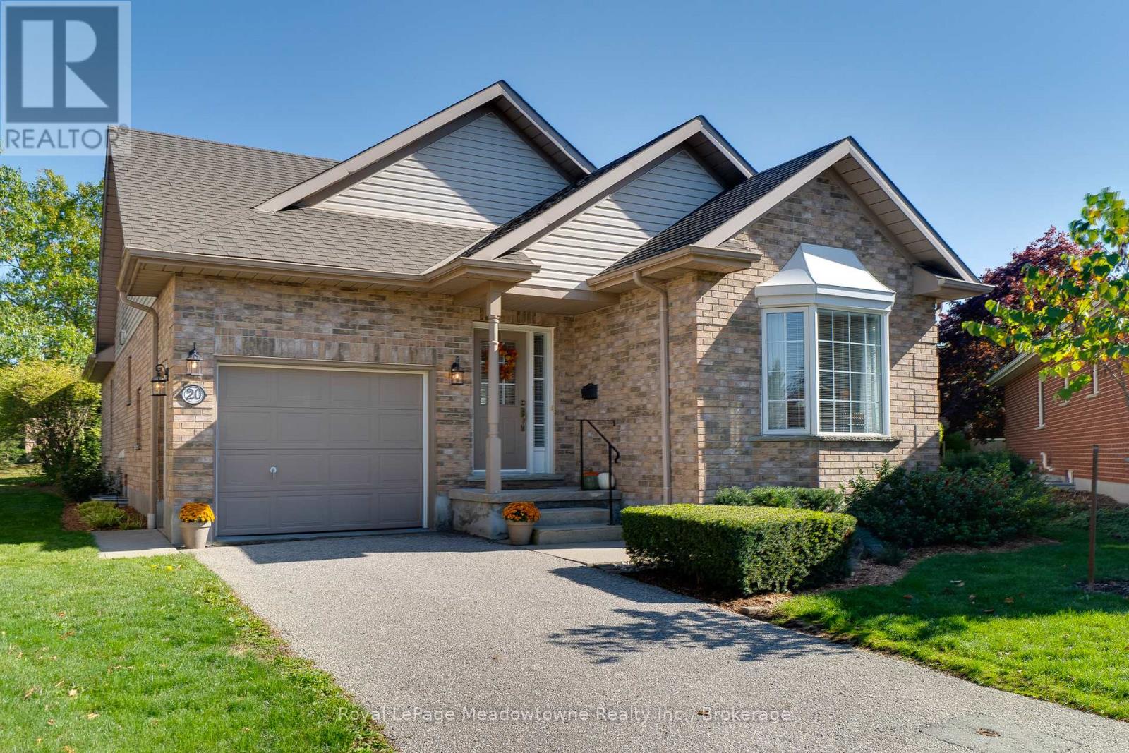 20 Arbordale Walk, Guelph, Ontario  N1C 4X7 - Photo 1 - X12440627