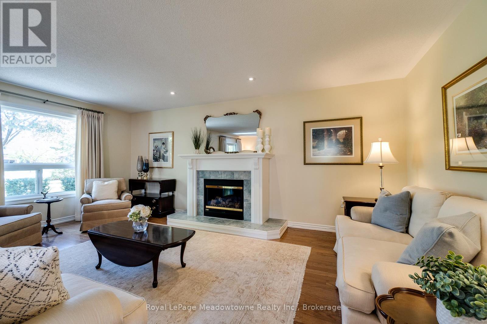 20 Arbordale Walk, Guelph, Ontario  N1C 4X7 - Photo 14 - X12440627