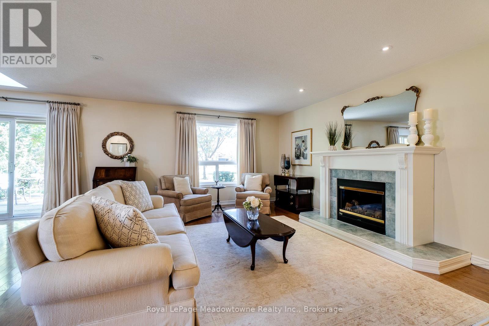 20 Arbordale Walk, Guelph, Ontario  N1C 4X7 - Photo 15 - X12440627