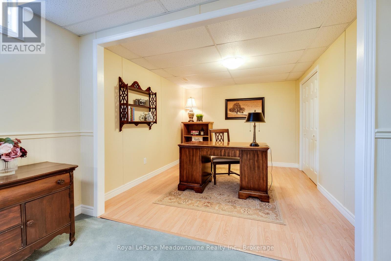 20 Arbordale Walk, Guelph, Ontario  N1C 4X7 - Photo 32 - X12440627