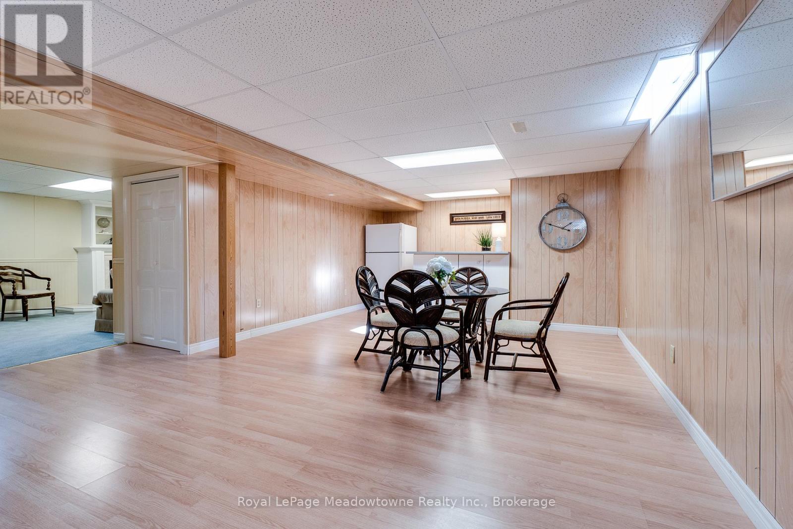 20 Arbordale Walk, Guelph, Ontario  N1C 4X7 - Photo 34 - X12440627