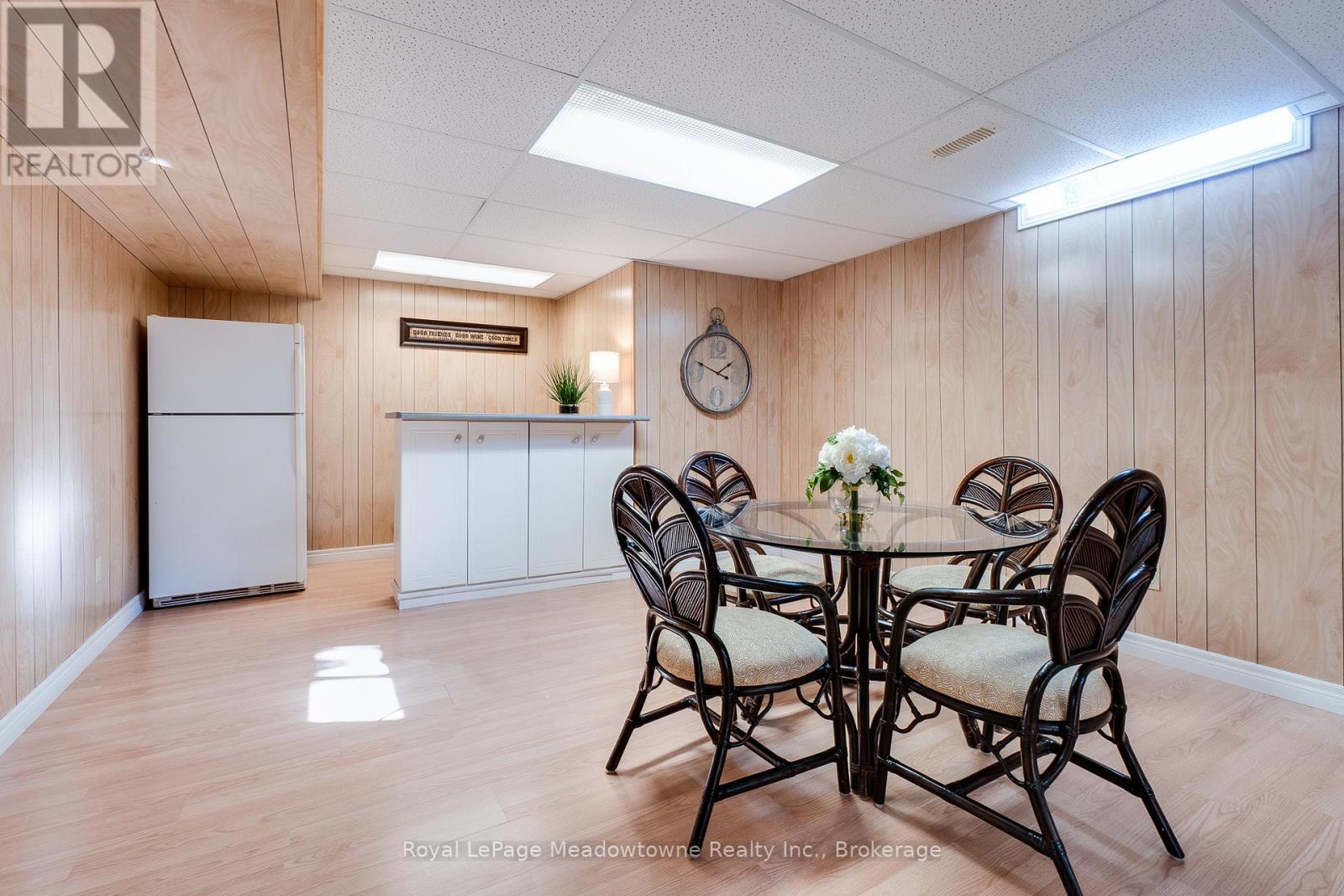 20 Arbordale Walk, Guelph, Ontario  N1C 4X7 - Photo 35 - X12440627