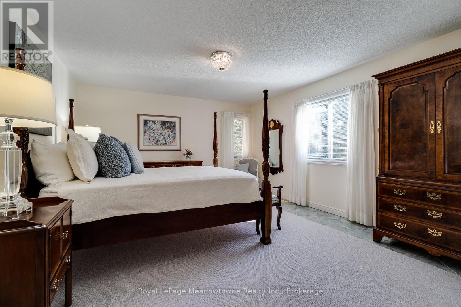 20 Arbordale Walk, Guelph, Ontario  N1C 4X7 - Photo 8 - X12440627