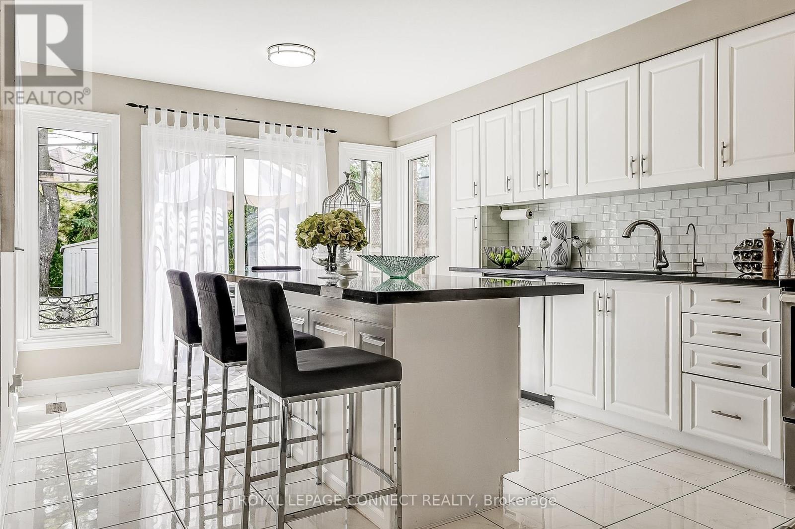 2009 Bushmill Street, Pickering (Liverpool), Ontario  L1X 1C8 - Photo 12 - E12440526