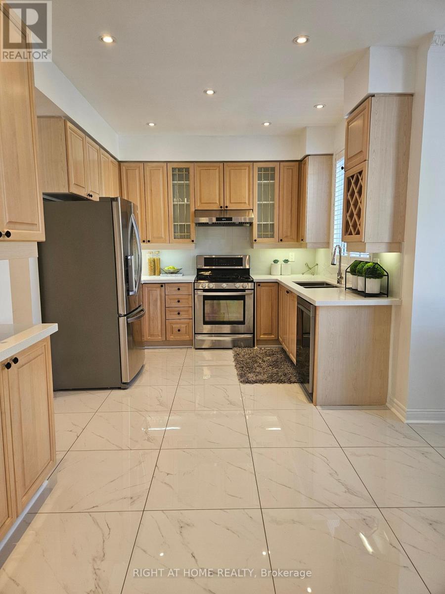 8 Santa Maria Trail, Vaughan, Ontario  L6A 2Y7 - Photo 35 - N12311570