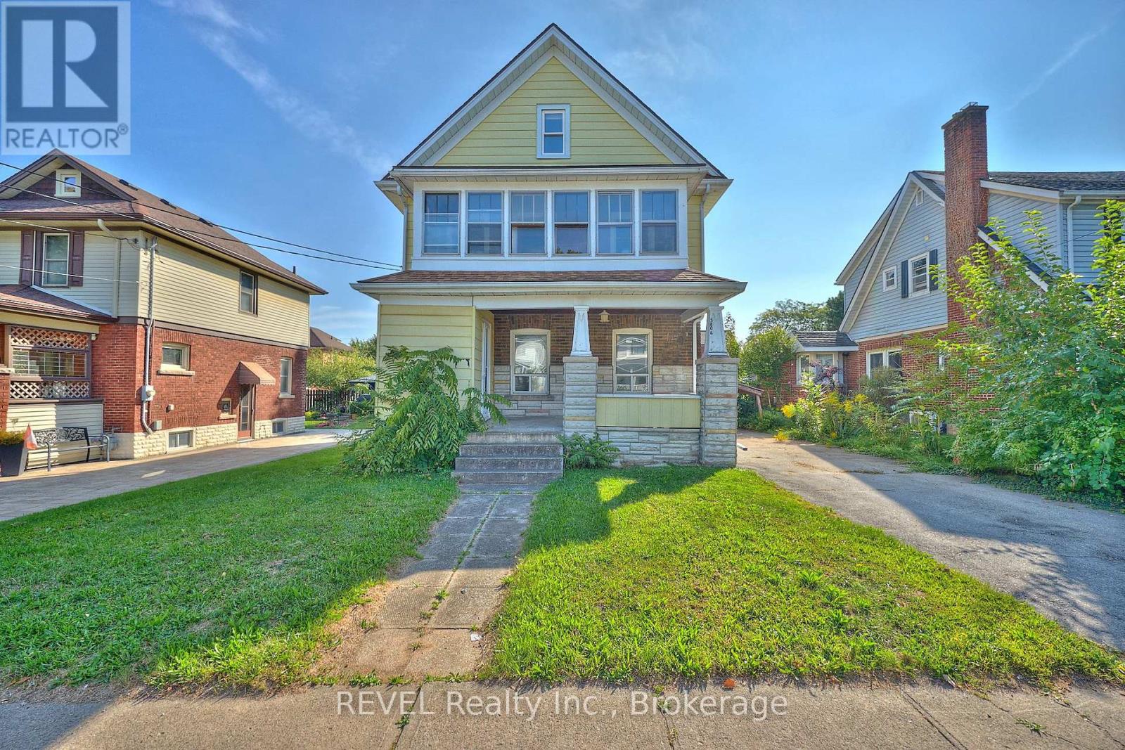 5806 Prince Edward Avenue, Niagara Falls (Hospital), Ontario  L2G 5J3 - Photo 4 - X12440604