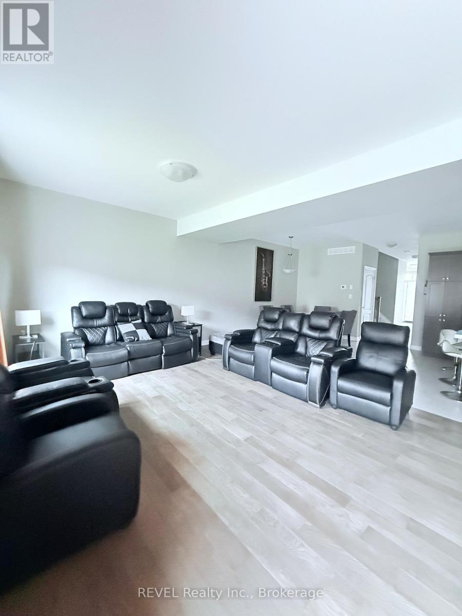 7185 Parsa Street, Niagara Falls (Brown), Ontario  L2H 3T1 - Photo 11 - X12440629