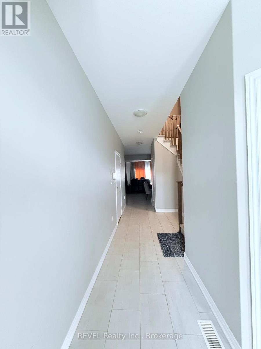 7185 Parsa Street, Niagara Falls (Brown), Ontario  L2H 3T1 - Photo 5 - X12440629