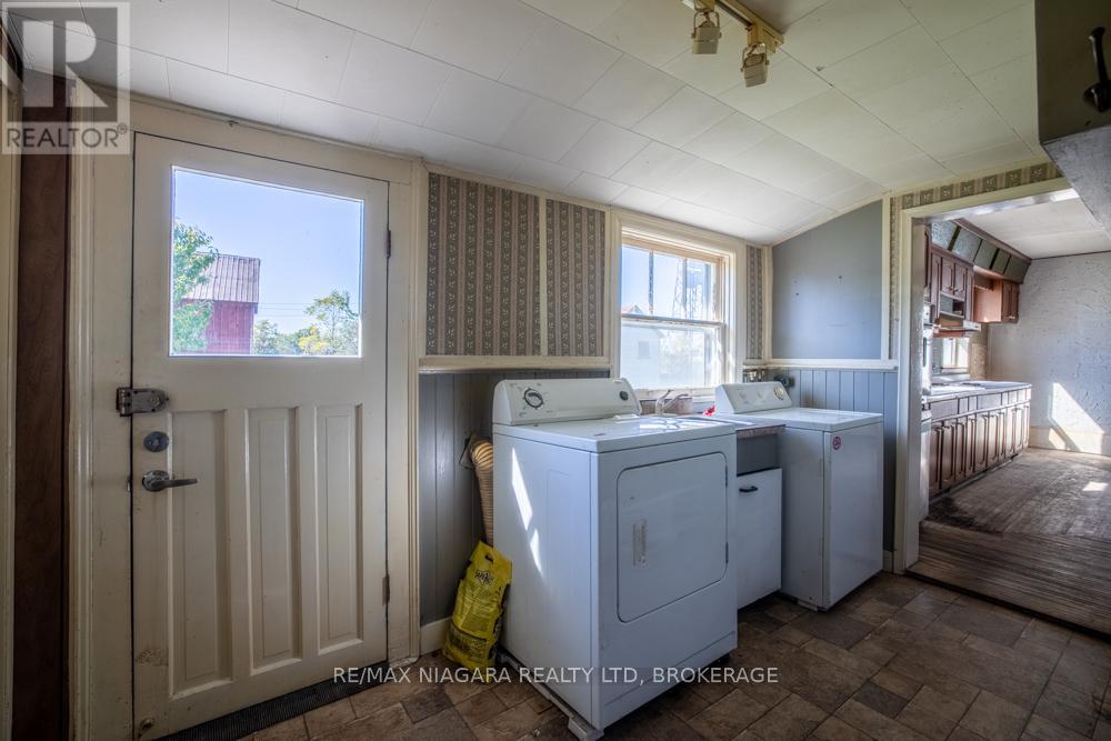 2295 Centre Street, Thorold (Port Robinson), Ontario  L0S 1A0 - Photo 14 - X12440642