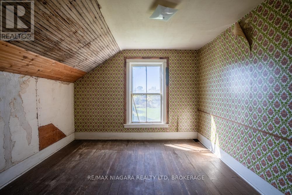 2295 Centre Street, Thorold (Port Robinson), Ontario  L0S 1A0 - Photo 16 - X12440642