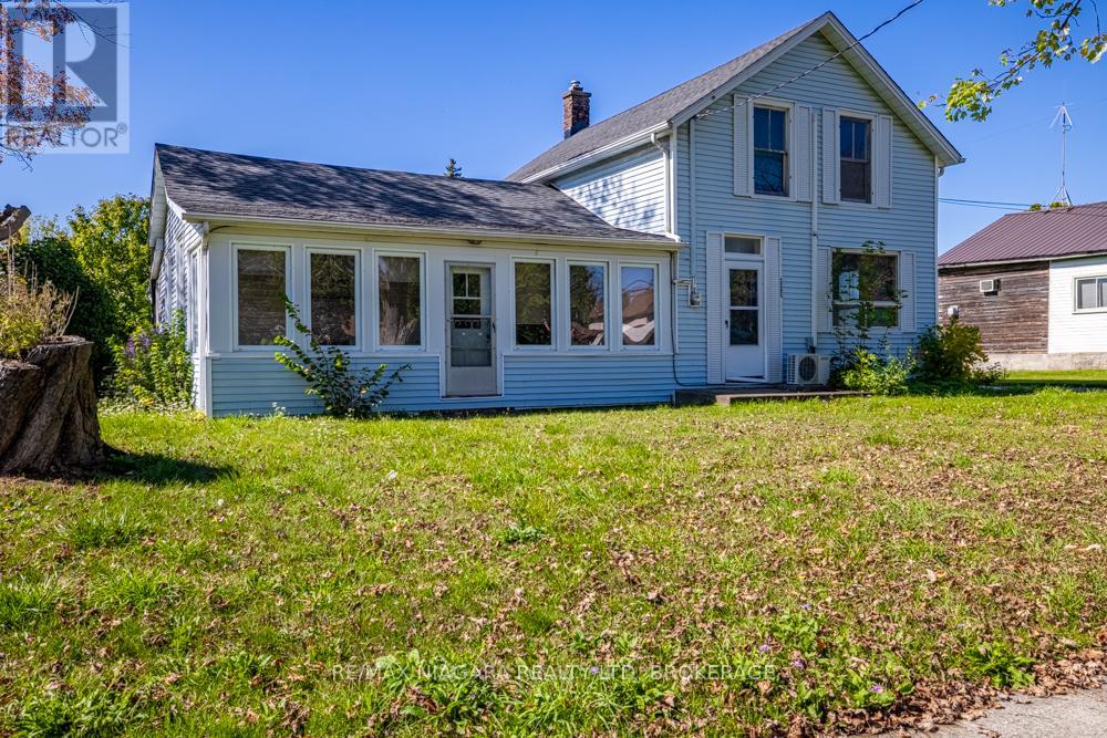 2295 Centre Street, Thorold (Port Robinson), Ontario  L0S 1A0 - Photo 3 - X12440642