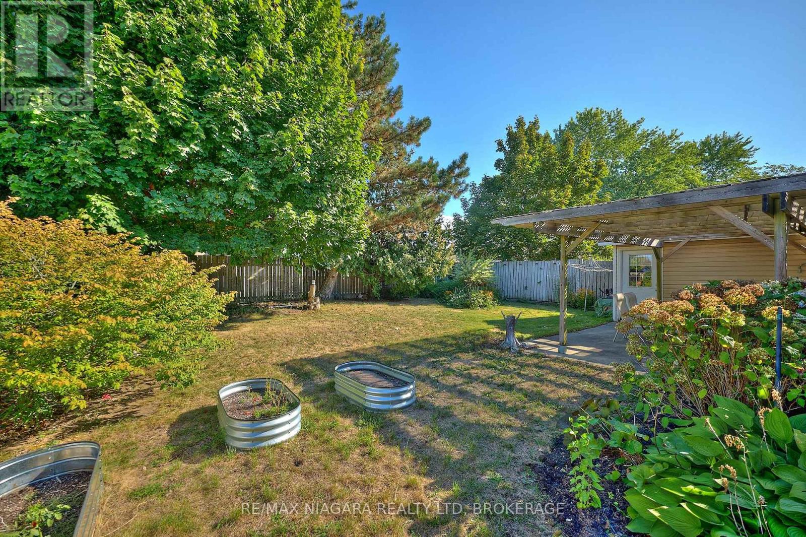 68 Acadia Crescent, St. Catharines (Secord Woods), Ontario  L2P 1H8 - Photo 23 - X12440654