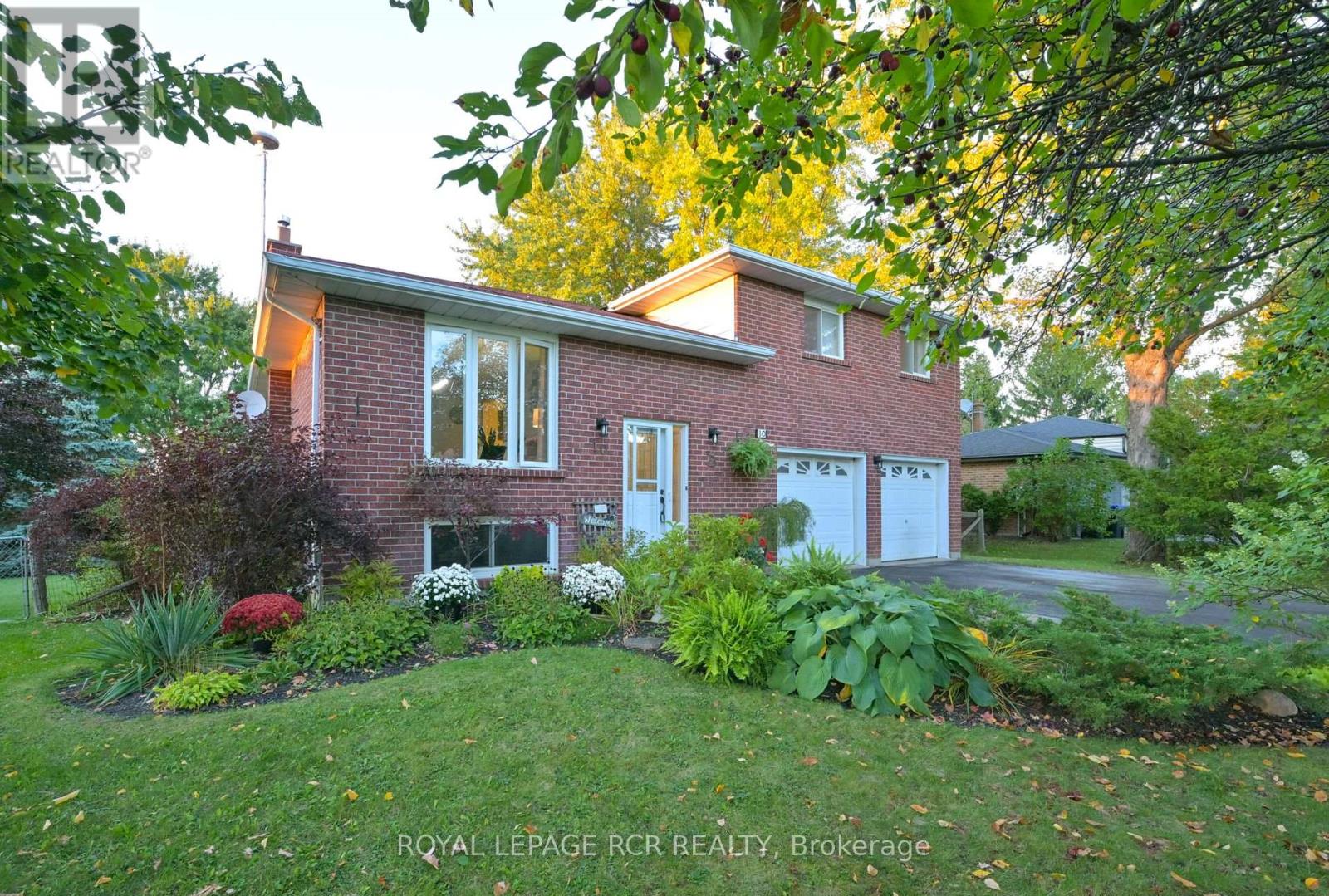 10 Joseph Street, Adjala-Tosorontio, Ontario  L0G 1L0 - Photo 2 - N12440423