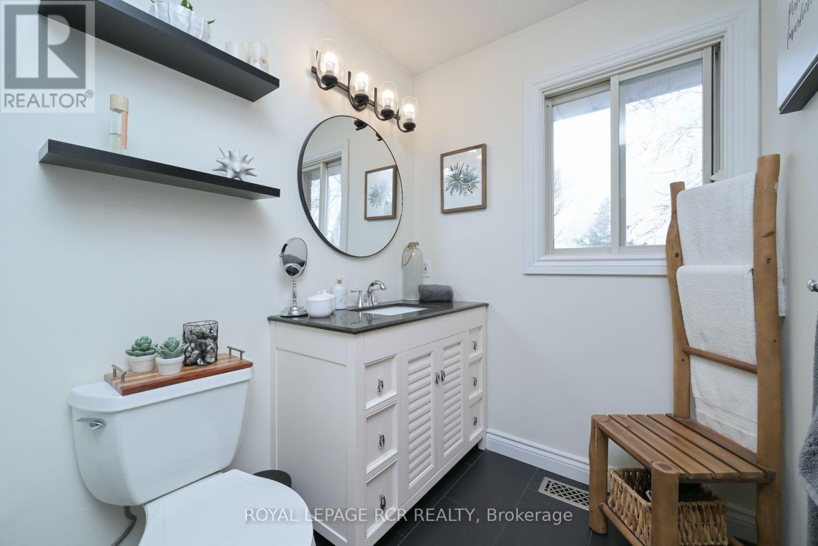 10 Joseph Street, Adjala-Tosorontio, Ontario  L0G 1L0 - Photo 22 - N12440423