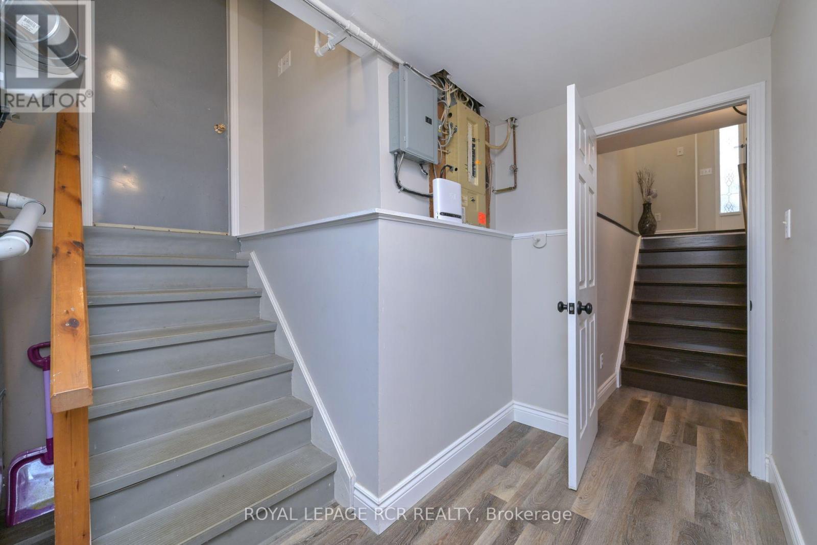10 Joseph Street, Adjala-Tosorontio, Ontario  L0G 1L0 - Photo 30 - N12440423