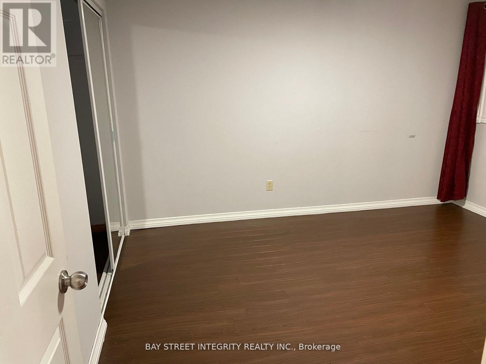 Main - 9 Forbes Crescent, Markham, Ontario  L3R 6S3 - Photo 4 - N12440448