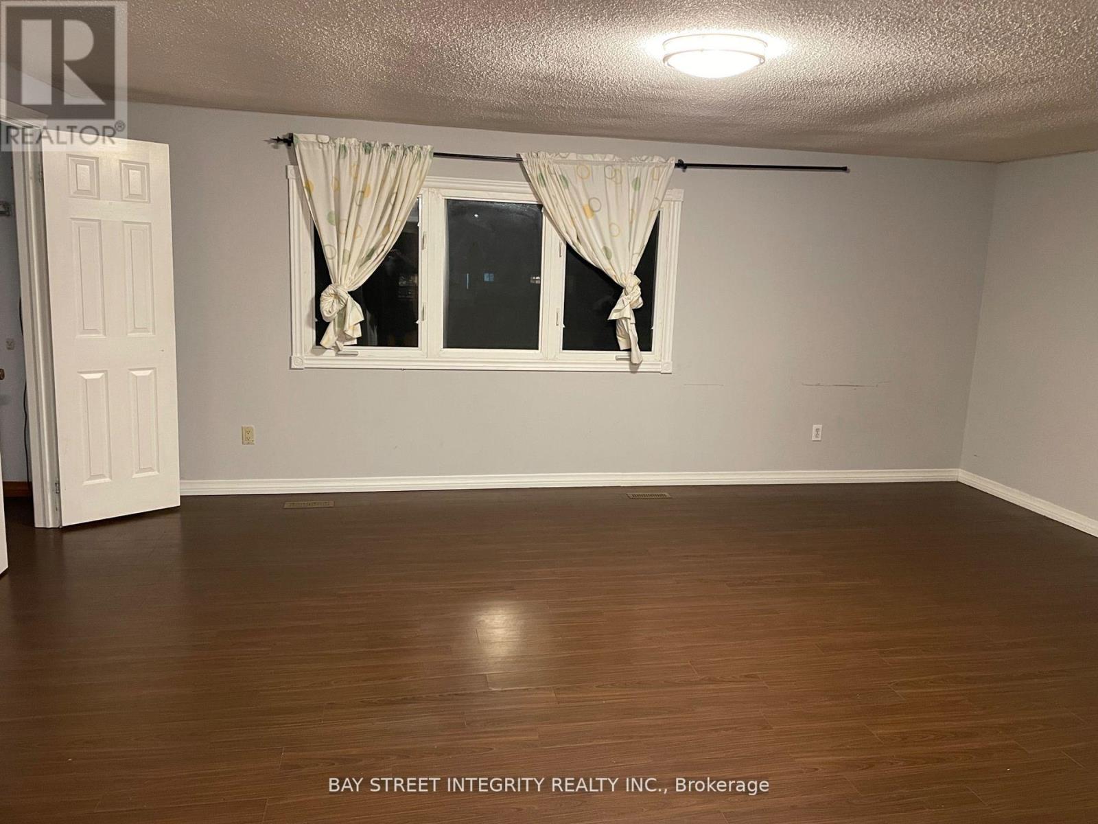 Main - 9 Forbes Crescent, Markham, Ontario  L3R 6S3 - Photo 7 - N12440448