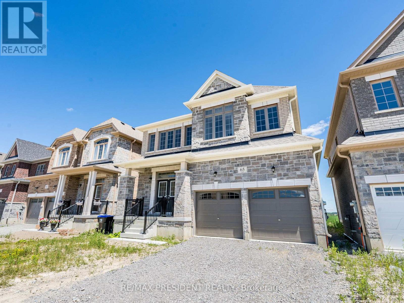 65 Brethet Heights, New Tecumseth, Ontario  L0G 1A0 - Photo 3 - N12440510