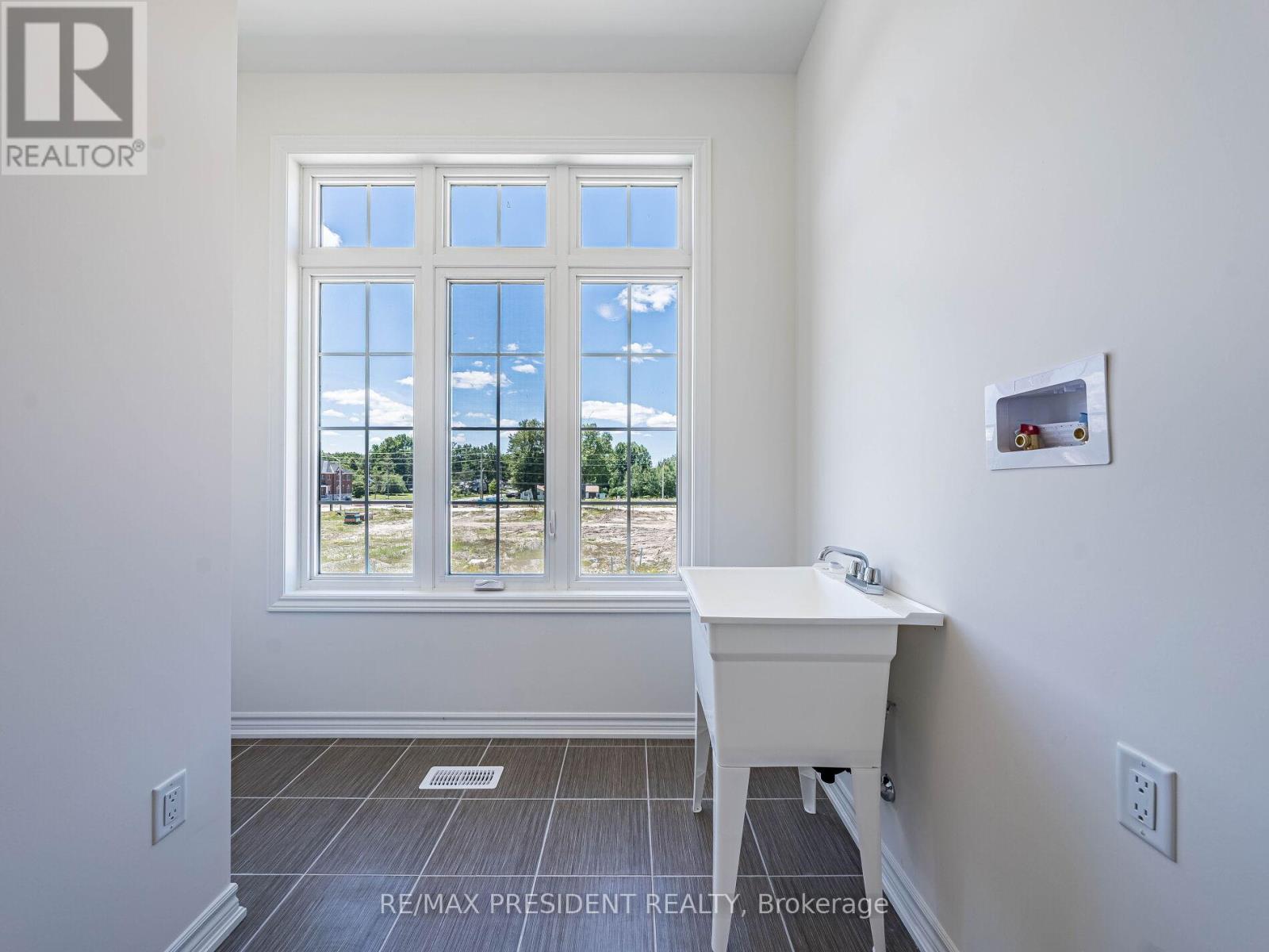 65 Brethet Heights, New Tecumseth, Ontario  L0G 1A0 - Photo 47 - N12440510