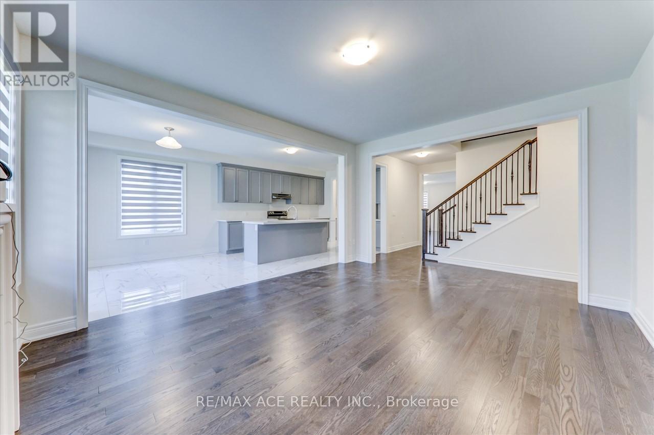 Main - 14 Hitching Post, Georgina, Ontario  L4P 0H9 - Photo 14 - N12440513