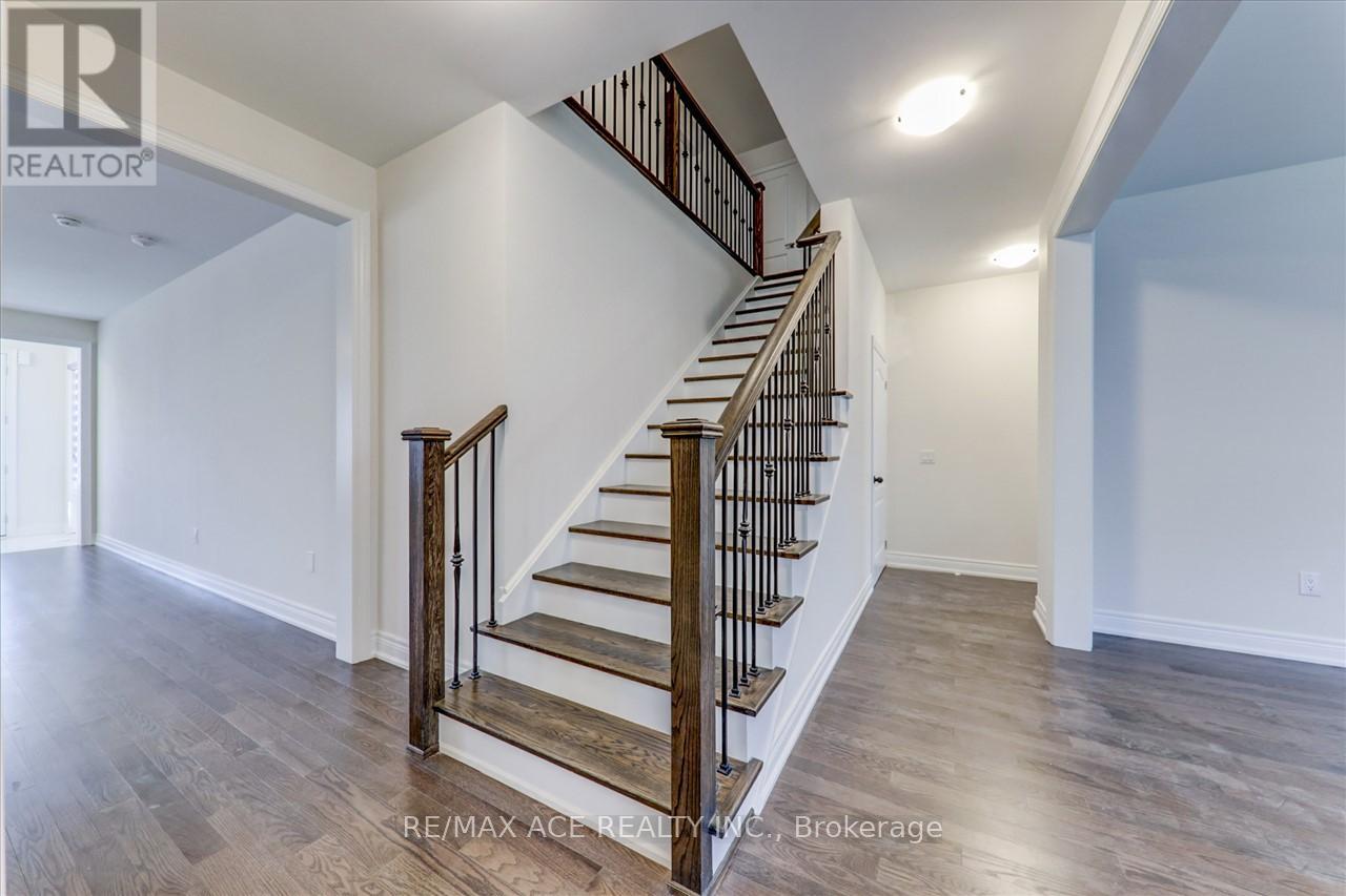 Main - 14 Hitching Post, Georgina, Ontario  L4P 0H9 - Photo 19 - N12440513