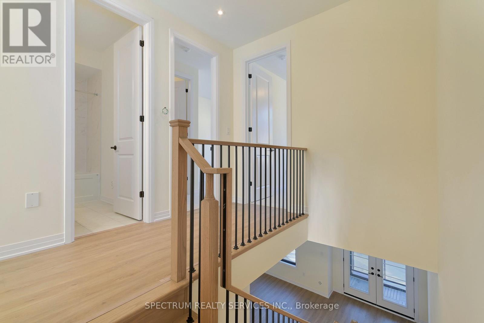 35 De La Roche Drive, Vaughan, Ontario  L4H 5G4 - Photo 20 - N12440563