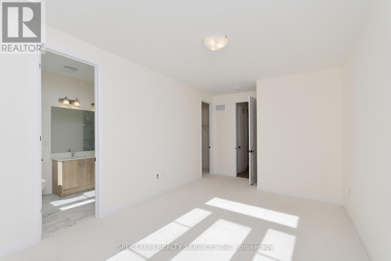 35 De La Roche Drive, Vaughan, Ontario  L4H 5G4 - Photo 21 - N12440563