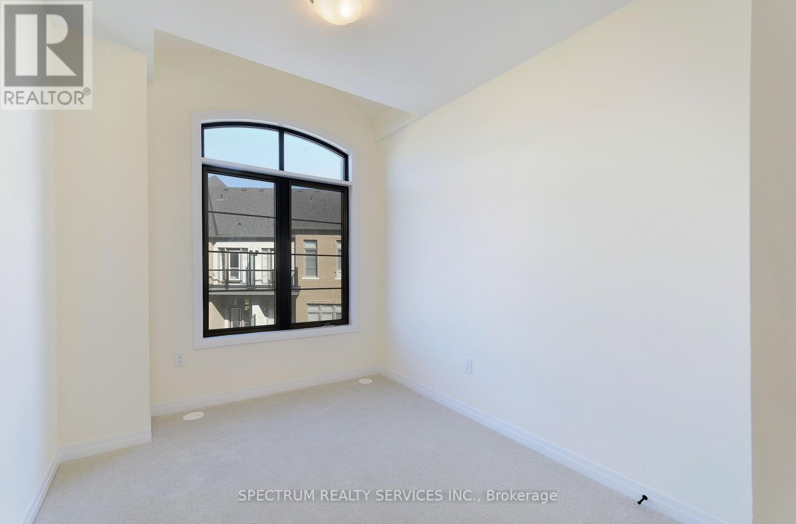 35 De La Roche Drive, Vaughan, Ontario  L4H 5G4 - Photo 31 - N12440563