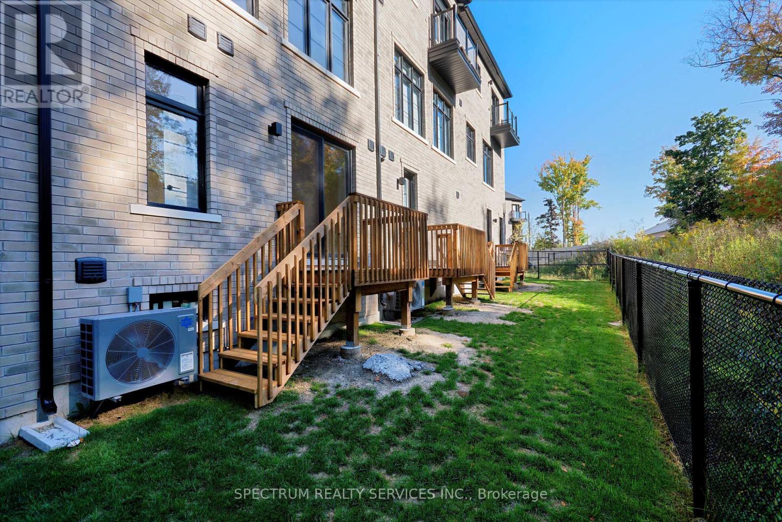 35 De La Roche Drive, Vaughan, Ontario  L4H 5G4 - Photo 41 - N12440563