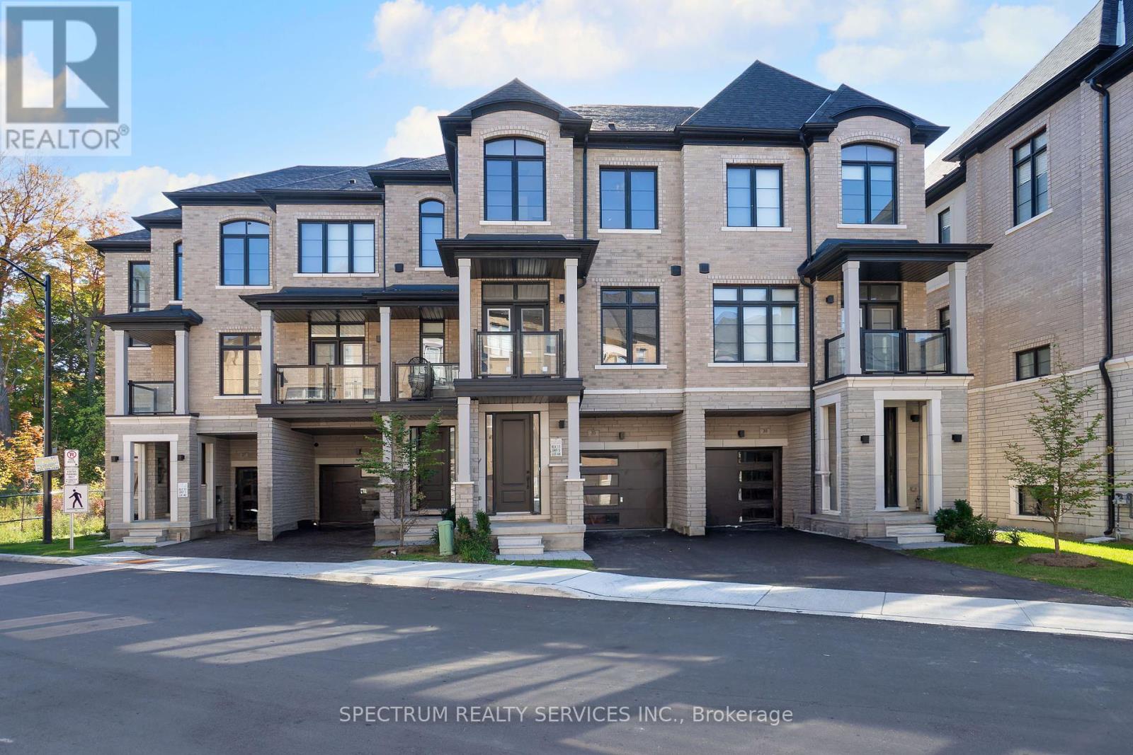 35 De La Roche Drive, Vaughan, Ontario  L4H 5G4 - Photo 5 - N12440563