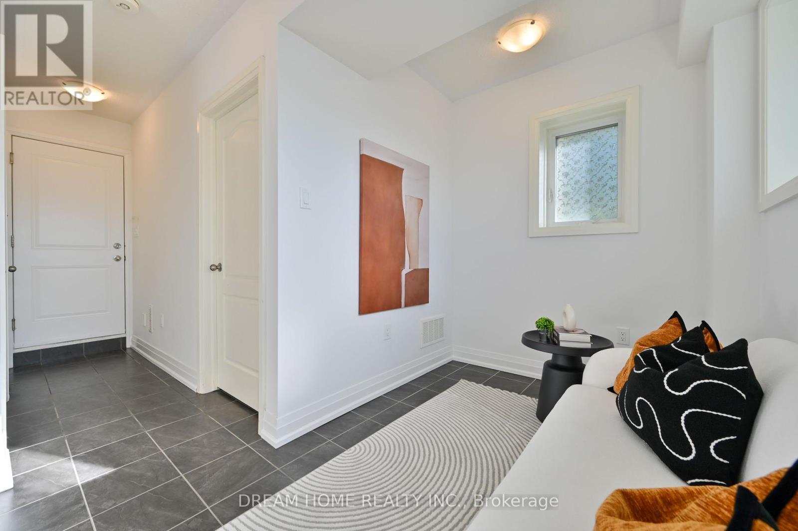 40 Teasel Way, Markham (Unionville), Ontario  L3R 9S3 - Photo 5 - N12440587